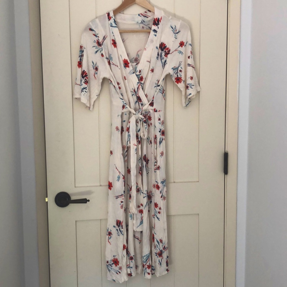 Latched Mama Faux Wrap Maternity Nursing Dress Size Medium🤱